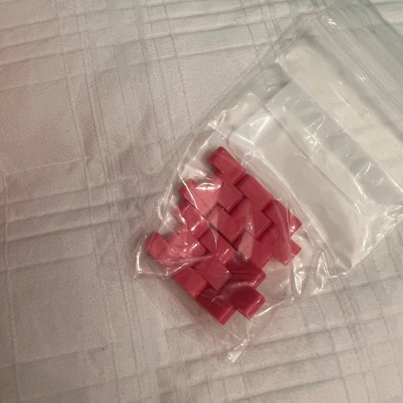 Kate spade linked pink watch with extra links and certificate - Picture 4 of 4